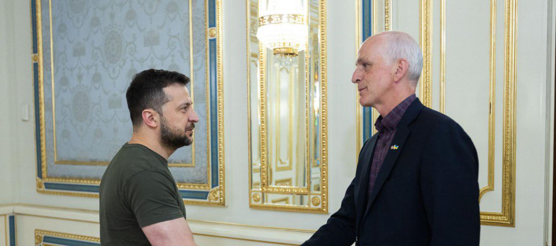 ukraine handshake